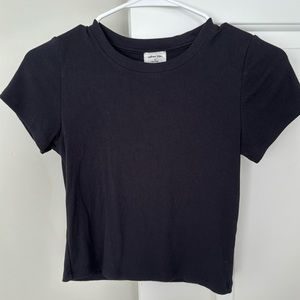 Aritzia go-to short sleeve